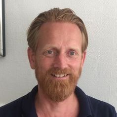Speciallæge Lars Sebbesen